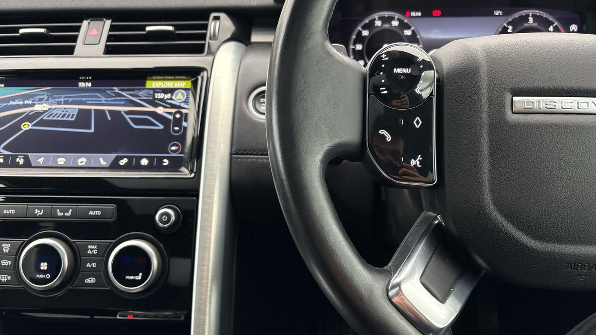 Land Rover Discovery Image 13