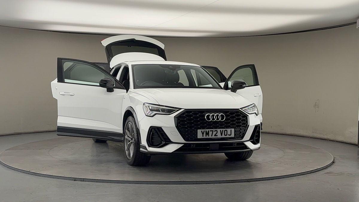 More views of Audi Q3