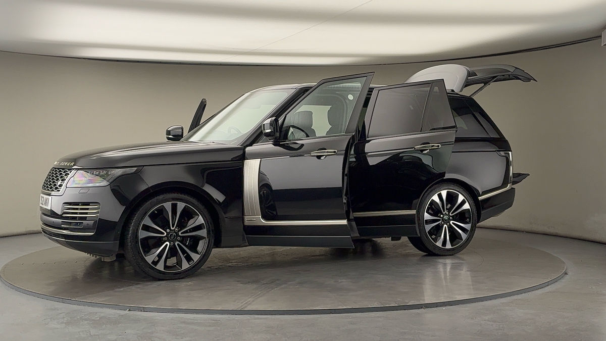More views of Land Rover Range Rover
