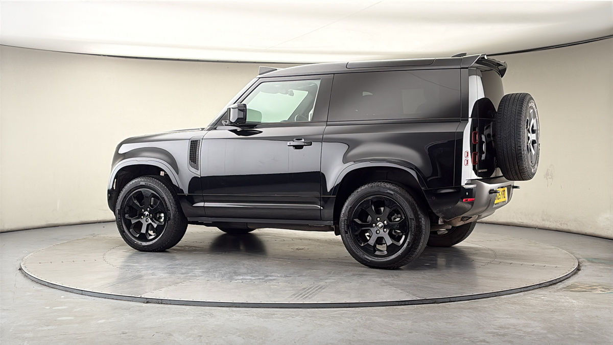 More views of Land Rover Defender 90