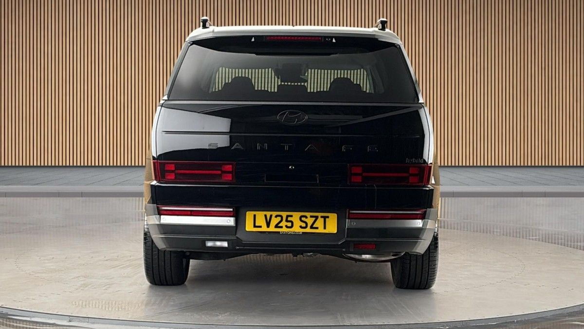 Hyundai Santa Fe Image 4