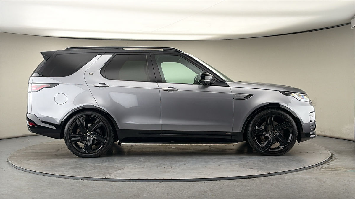 Land Rover Discovery Image 16