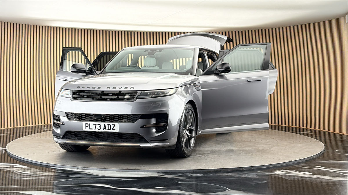 More views of Land Rover Range Rover Sport