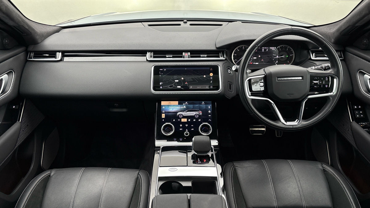Land Rover Range Rover Velar Image 12