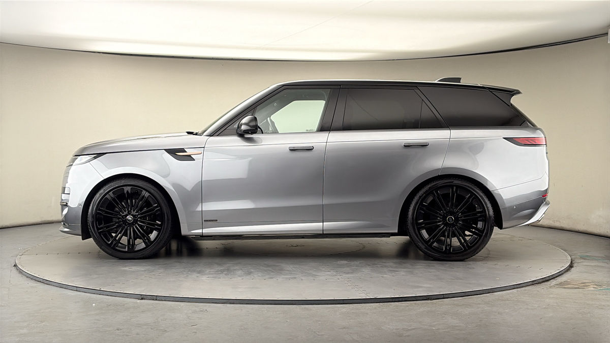 Land Rover Range Rover Sport Image 15
