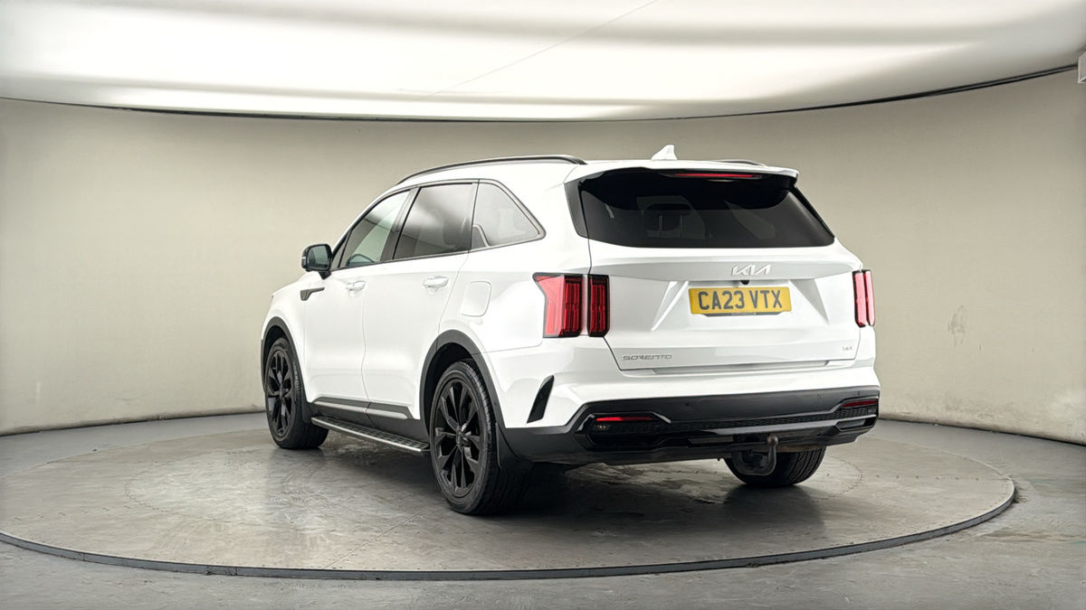 More views of Kia Sorento