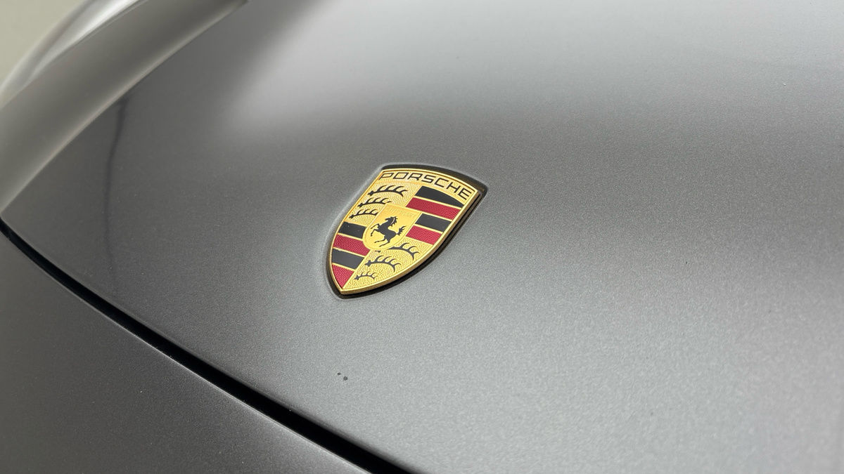 Porsche Cayenne Image 24