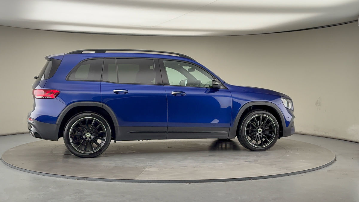 More views of Mercedes-Benz GLB