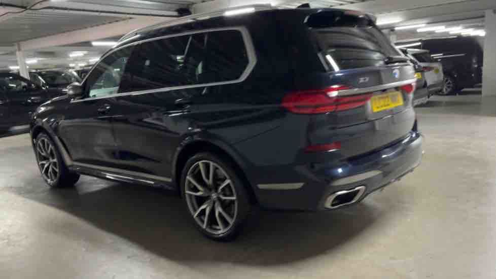More views of BMW X7