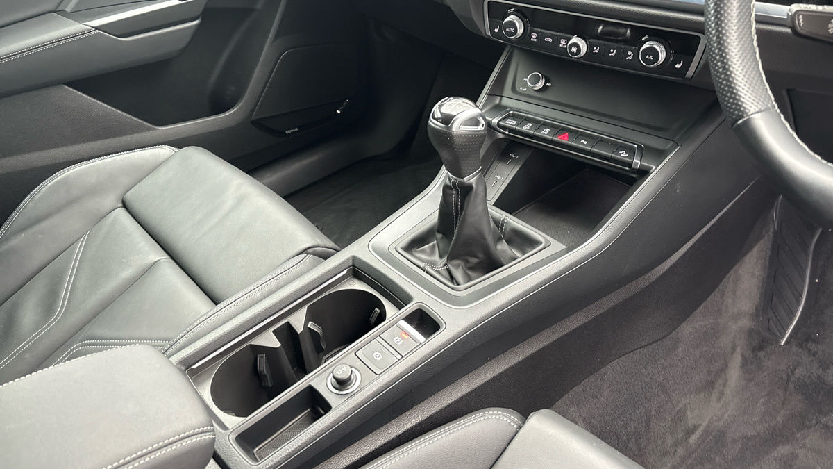 Audi Q3 Image 18