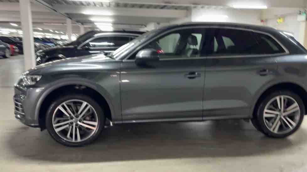 More views of Audi Q5
