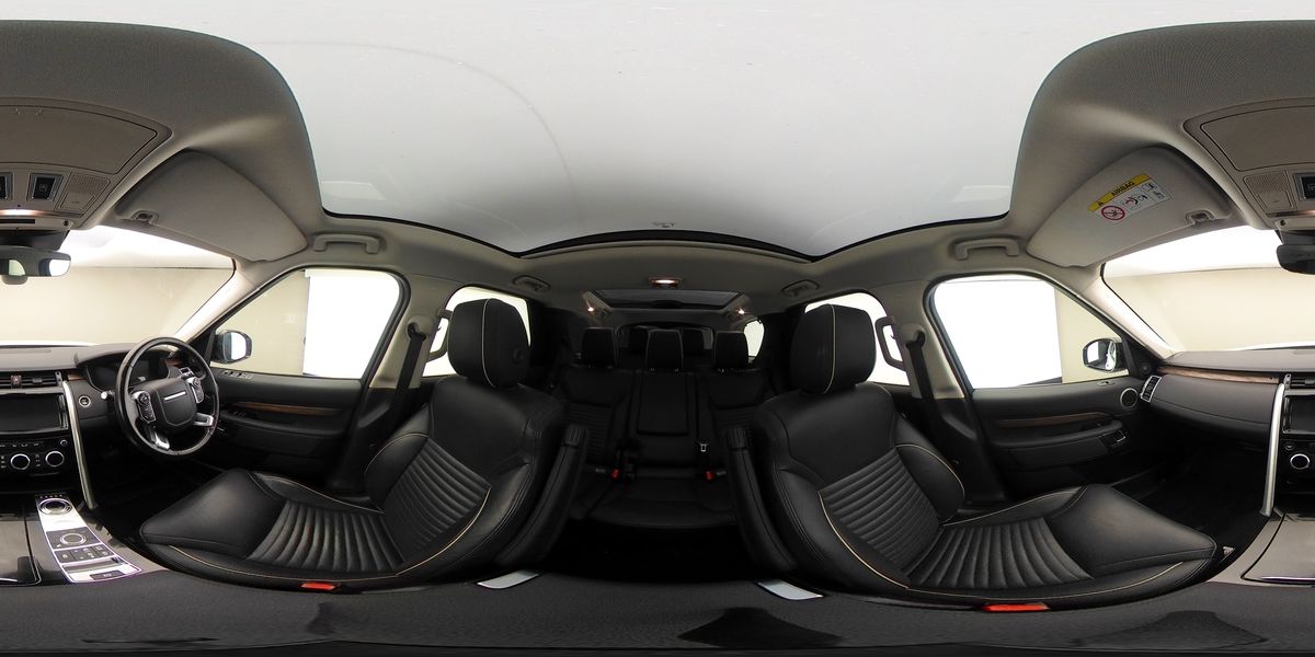 More views of Land Rover Discovery