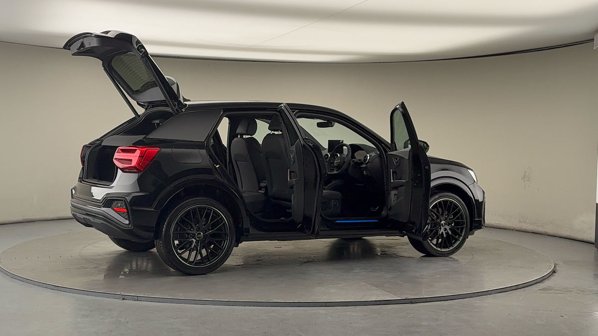 More views of Audi Q2