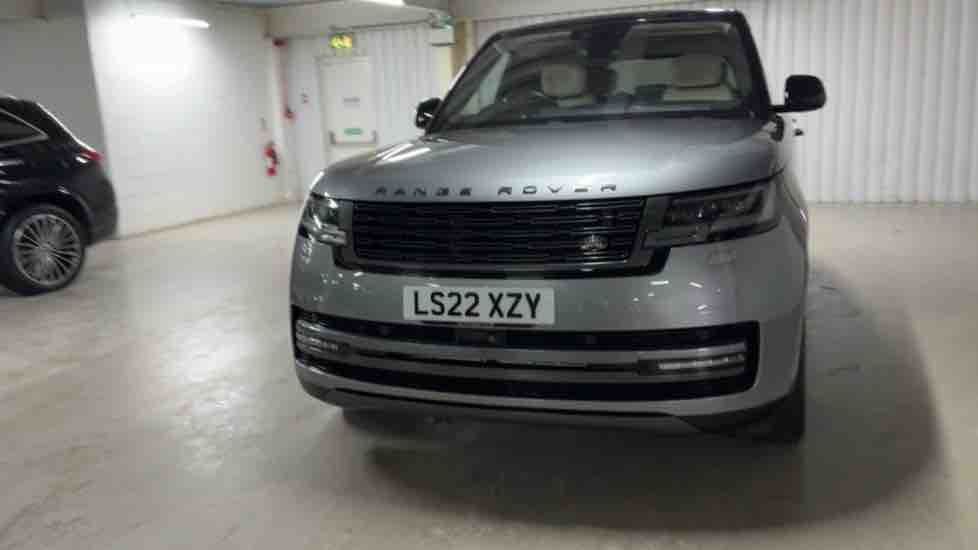 More views of Land Rover Range Rover