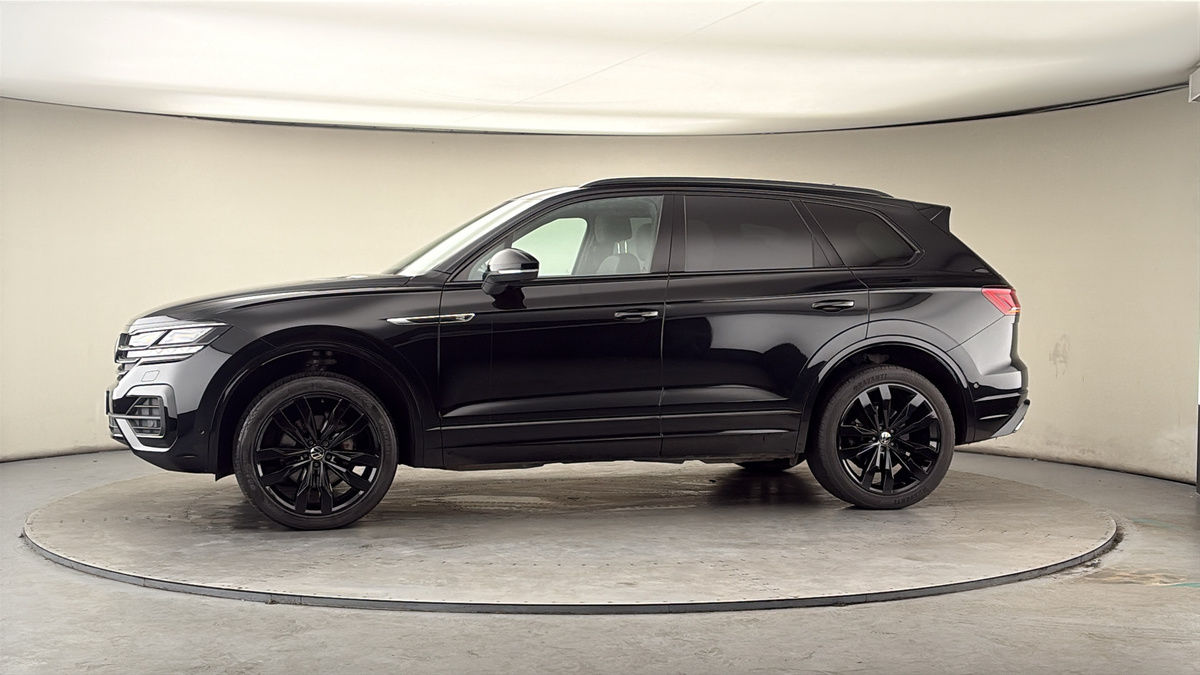More views of Volkswagen Touareg