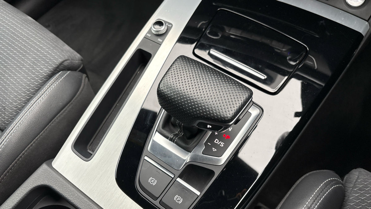 Audi Q5 Image 6