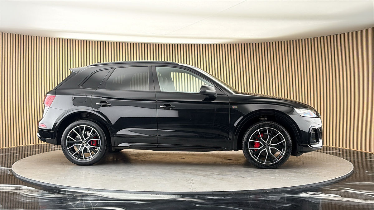 More views of Audi Q5