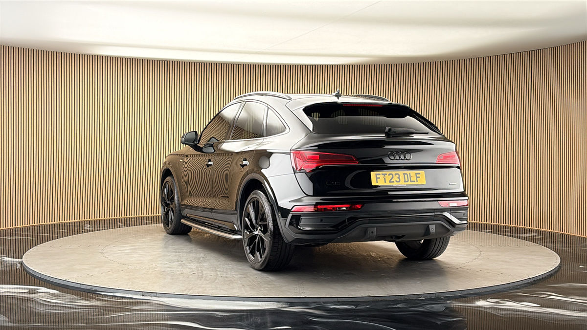 More views of Audi Q5