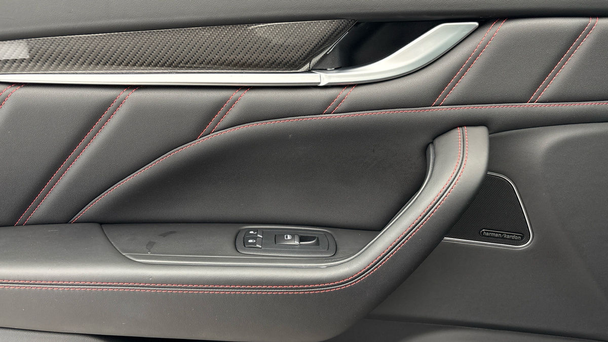 Maserati Levante Image 19