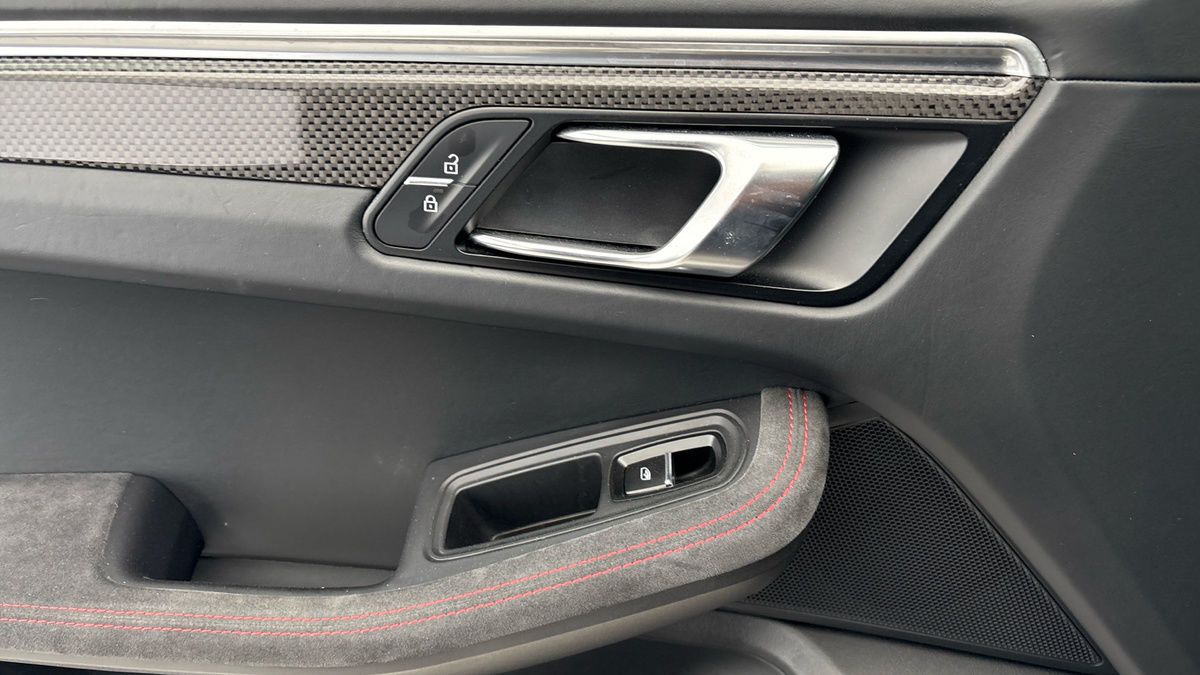 Porsche Macan Image 19