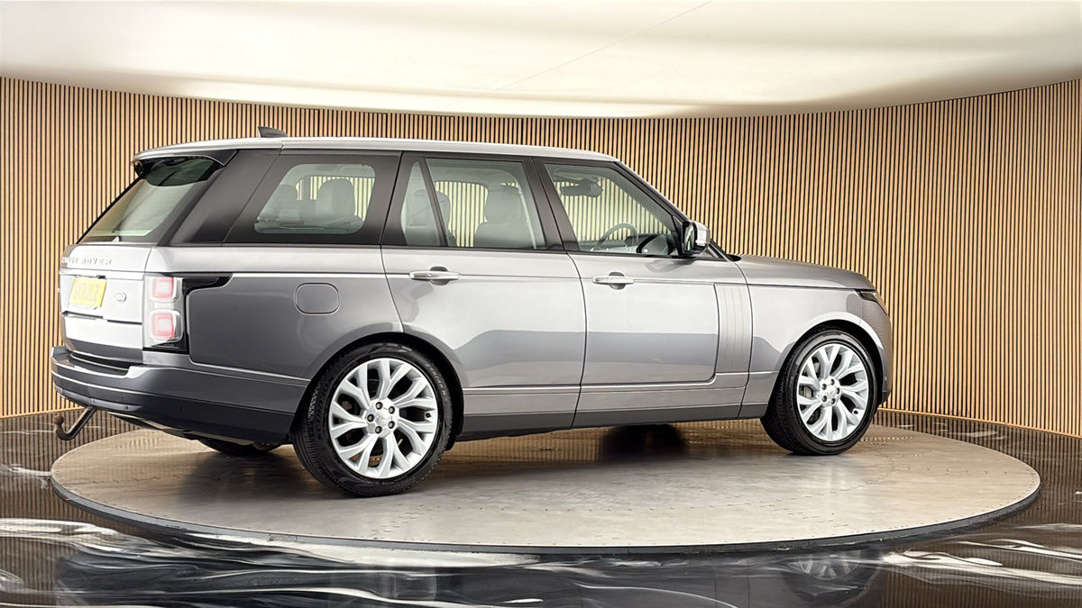 More views of Land Rover Range Rover