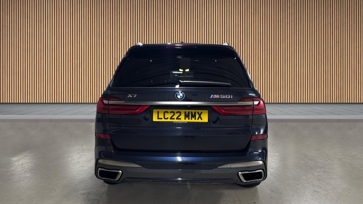 BMW X7 Image 4