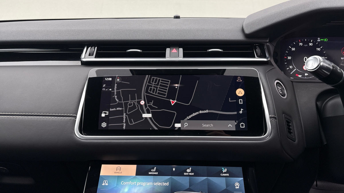 Land Rover Range Rover Velar Image 23