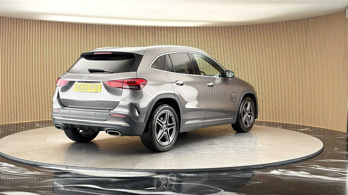 More views of Mercedes-Benz GLA