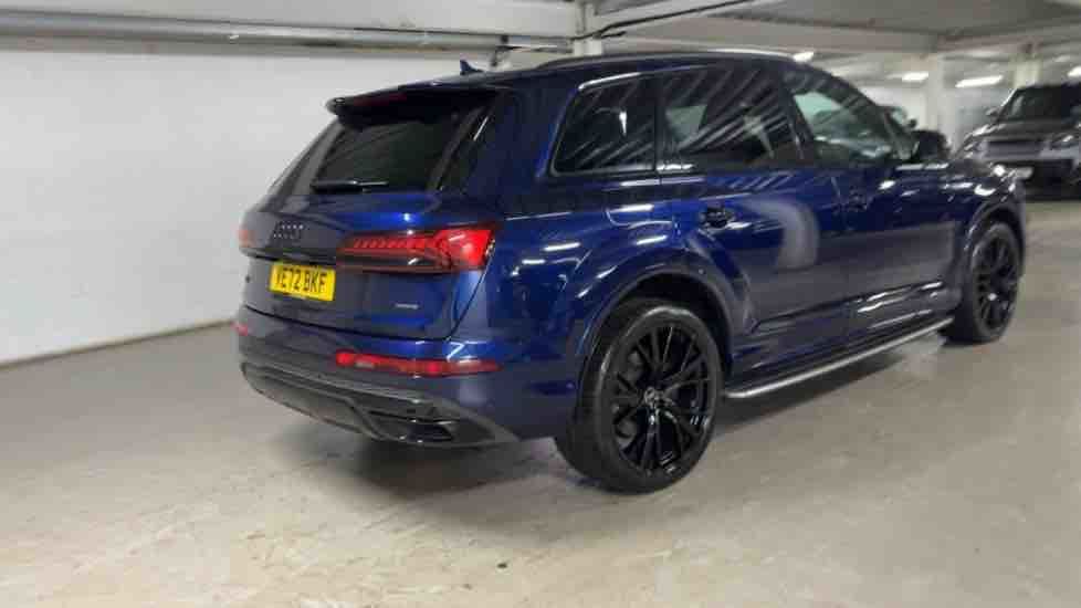 More views of Audi Q7