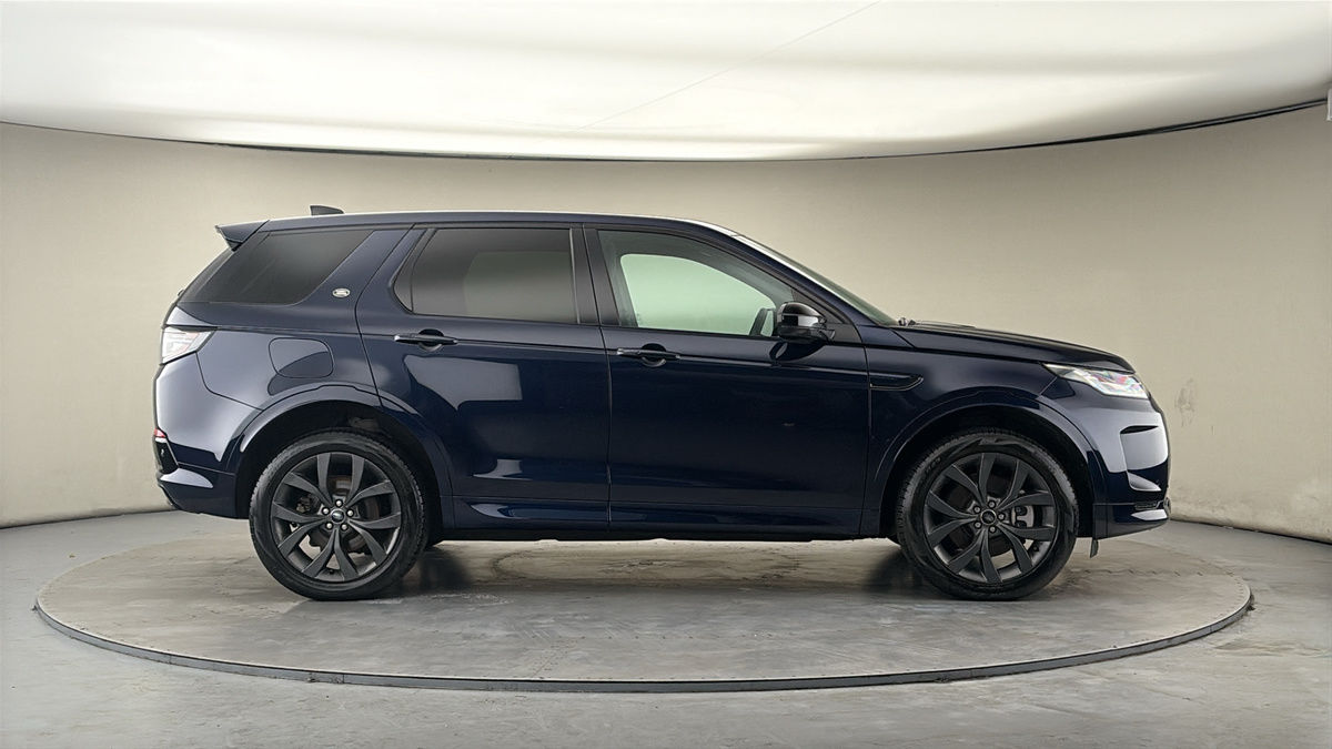 Land Rover Discovery Sport Image 16