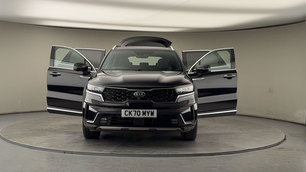 More views of Kia Sorento