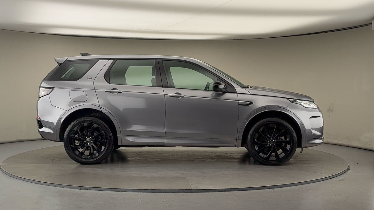 Land Rover Discovery Sport Image 16