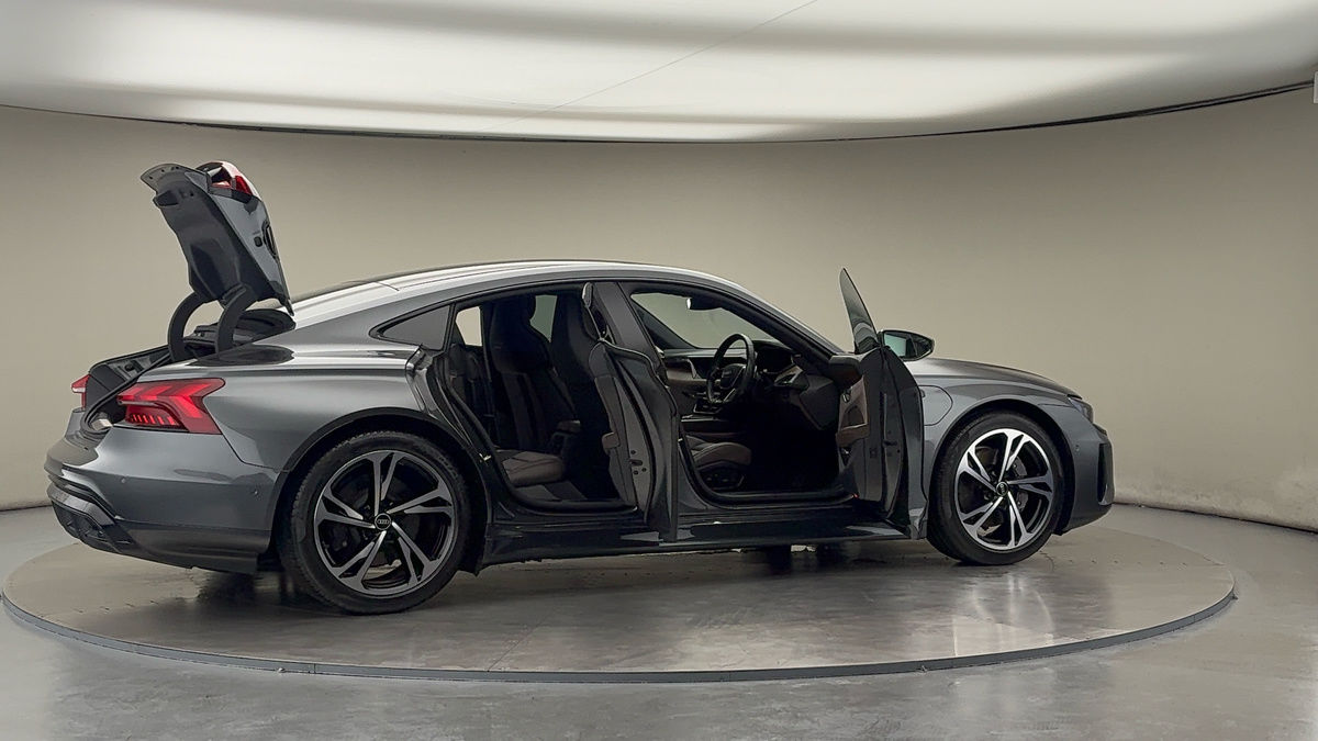 More views of Audi e-tron GT