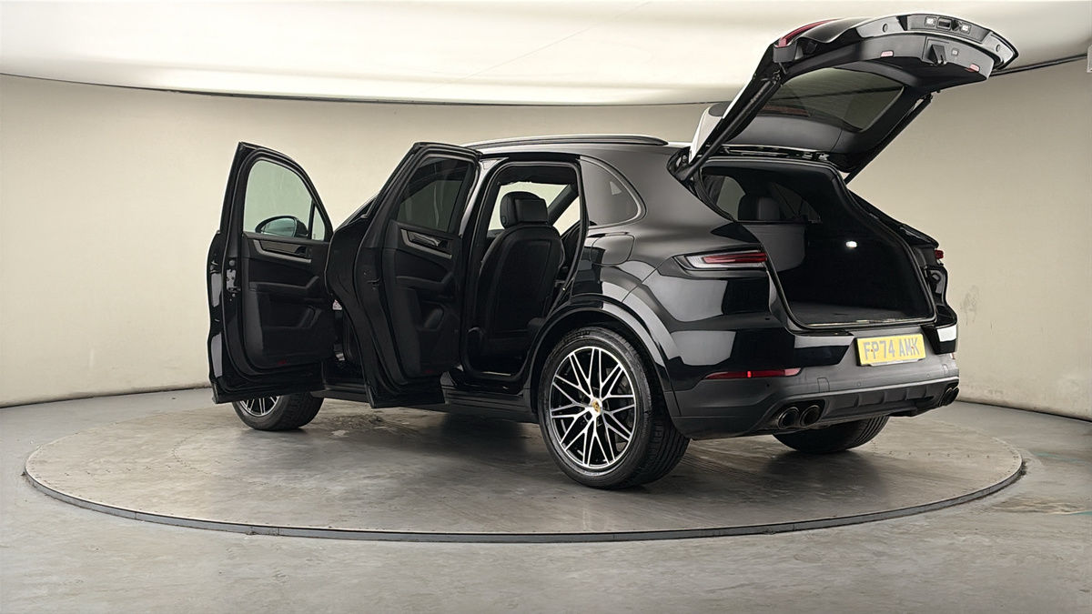 More views of Porsche Cayenne