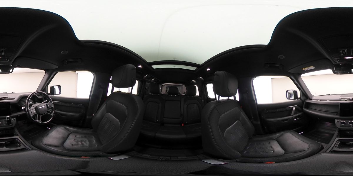 More views of Land Rover Defender 110