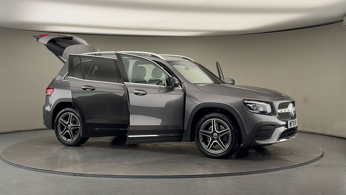 More views of Mercedes-Benz GLB