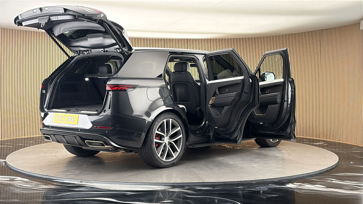 More views of Land Rover Range Rover Sport