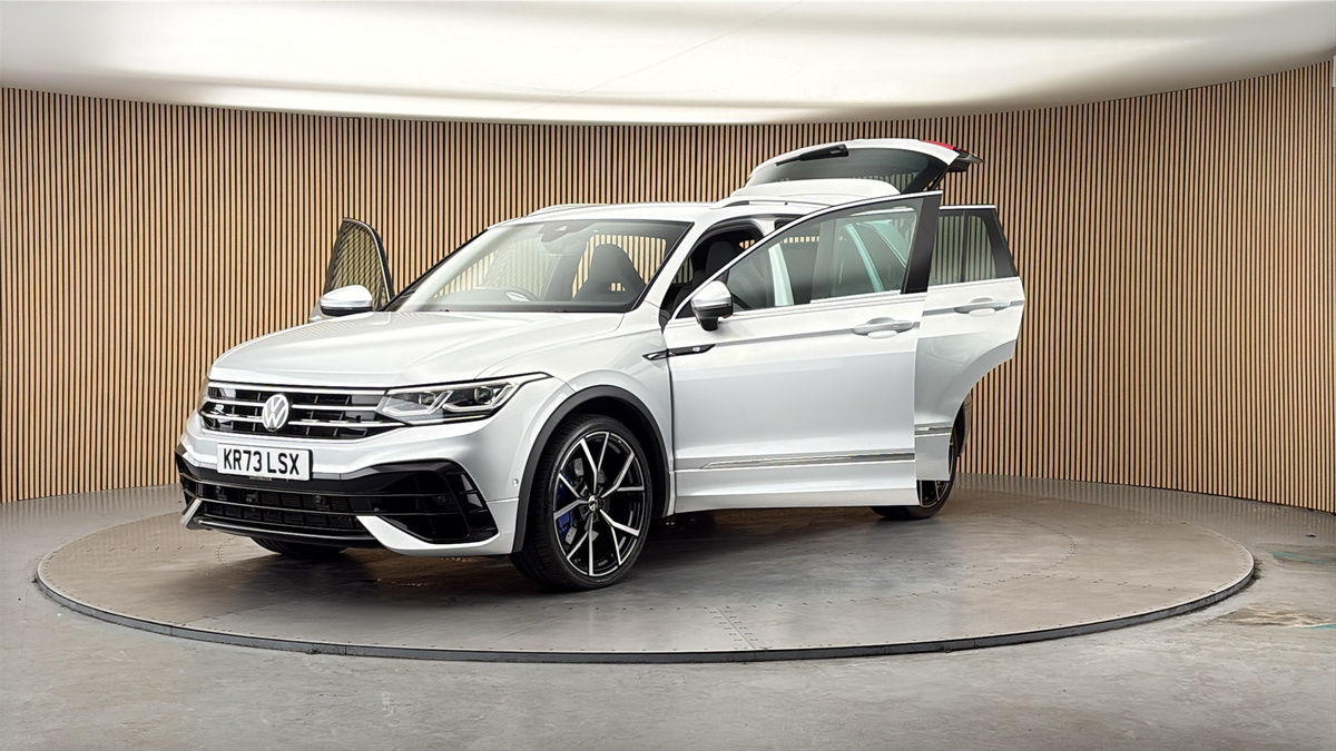 More views of Volkswagen Tiguan