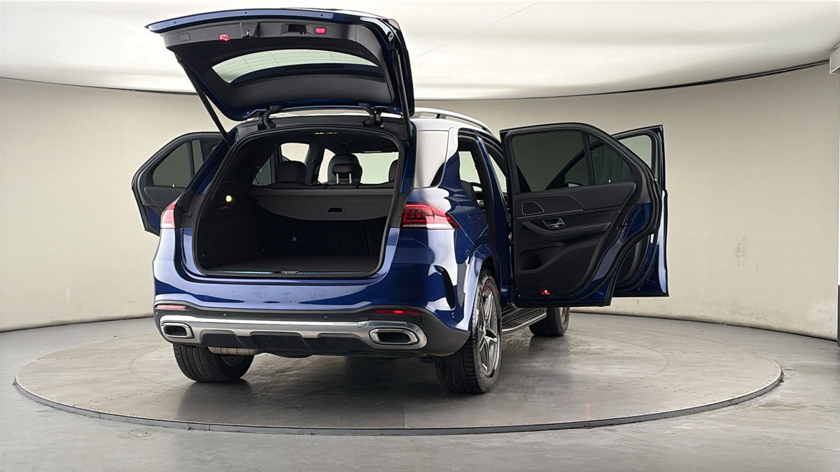 More views of Mercedes-Benz GLE