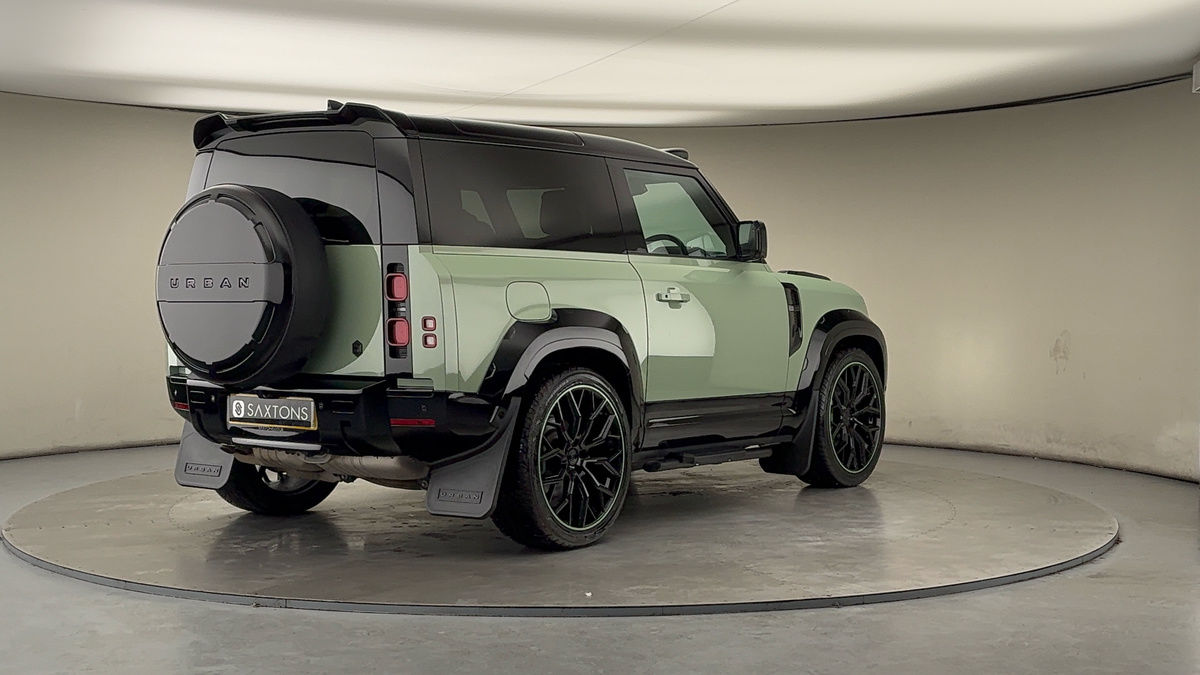 More views of Land Rover Defender 90