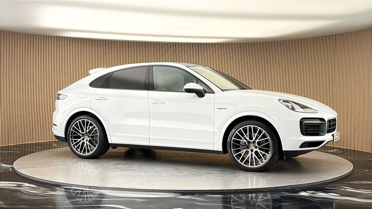More views of Porsche Cayenne