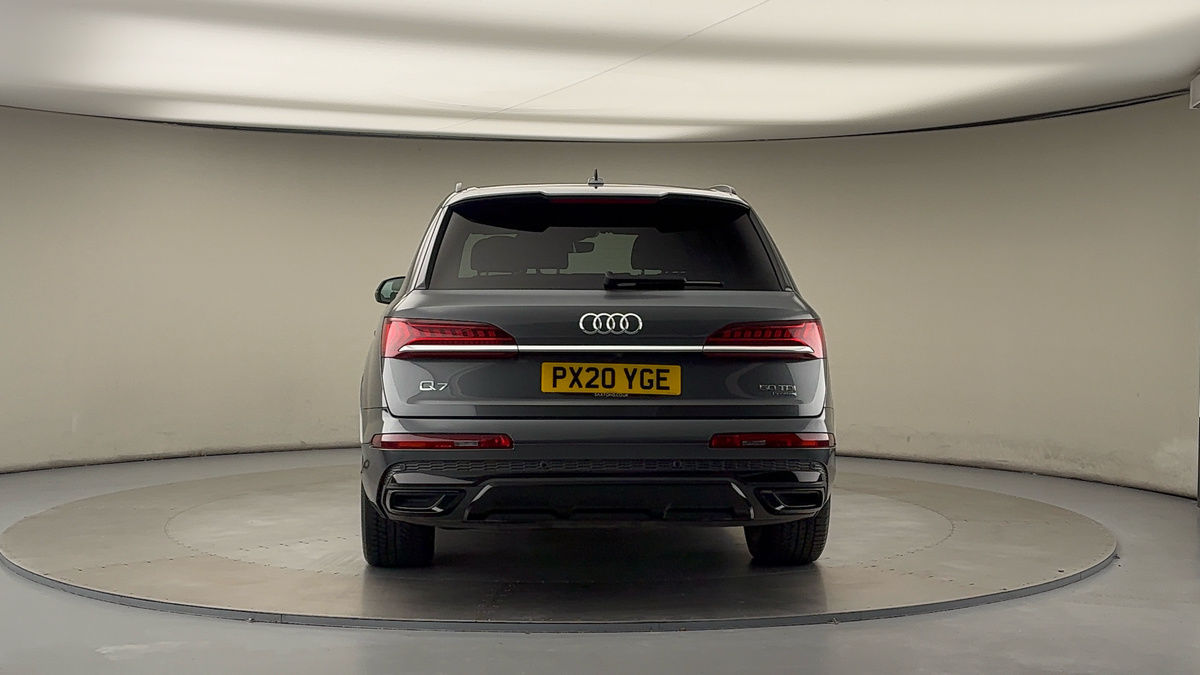 More views of Audi Q7