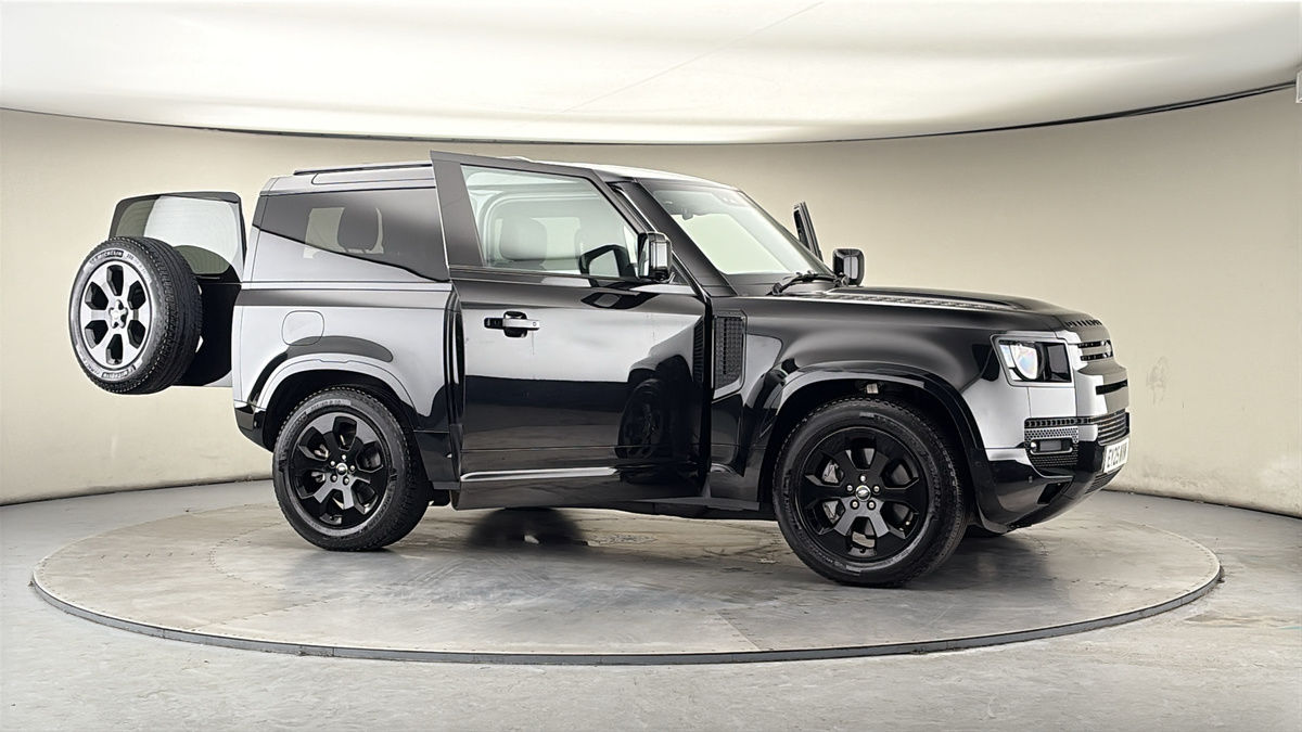 More views of Land Rover Defender 90