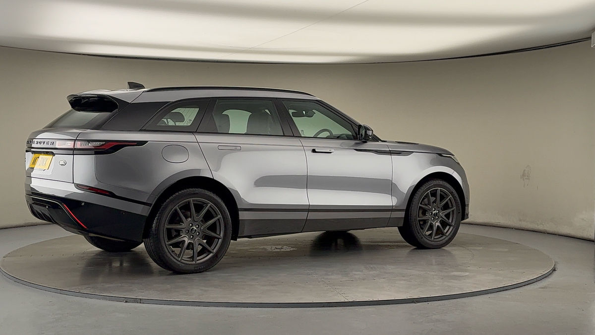 More views of Land Rover Range Rover Velar