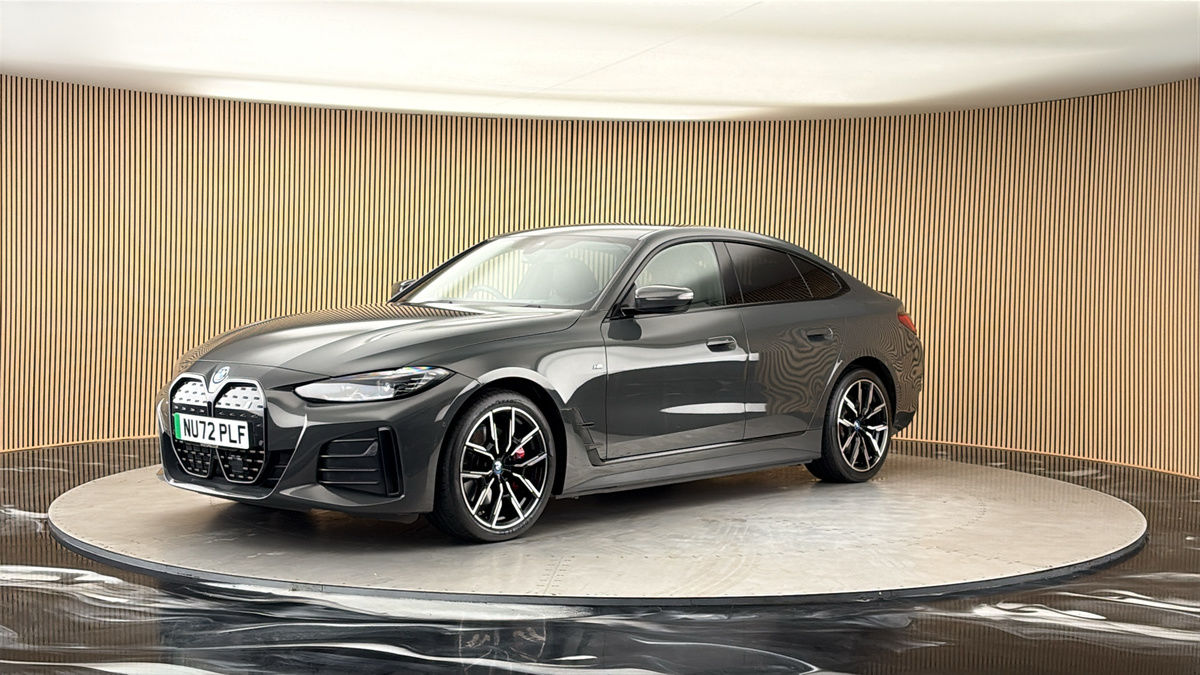 BMW i4 Image 21