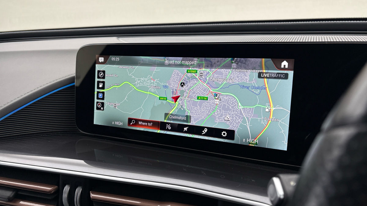 Mercedes-Benz EQC Image 18