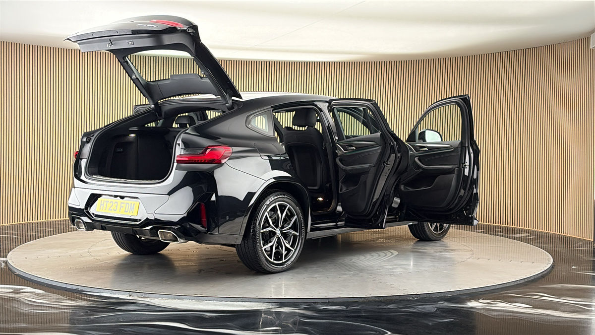 More views of BMW X4