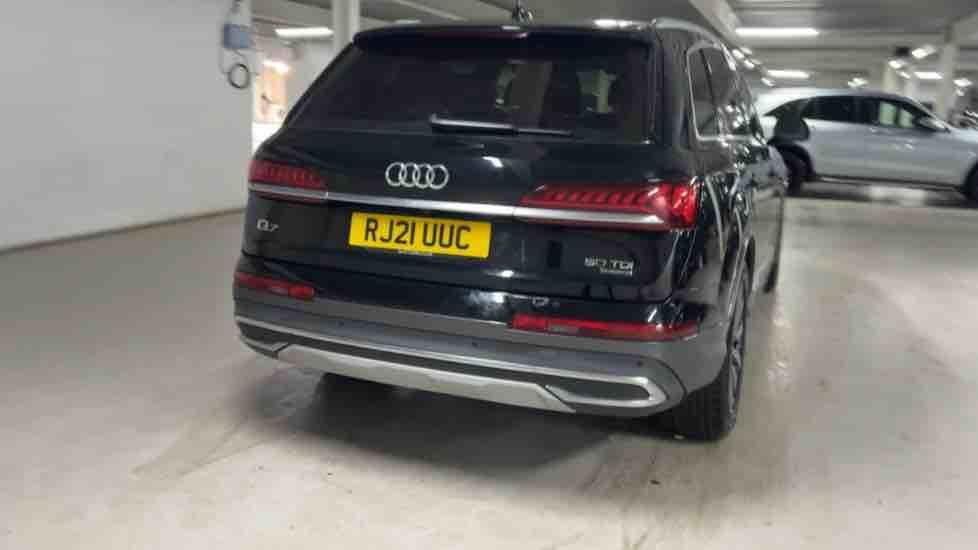 More views of Audi Q7