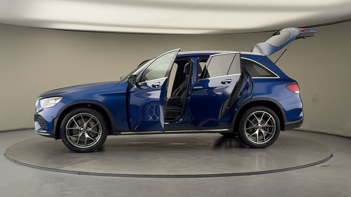 More views of Mercedes-Benz GLC