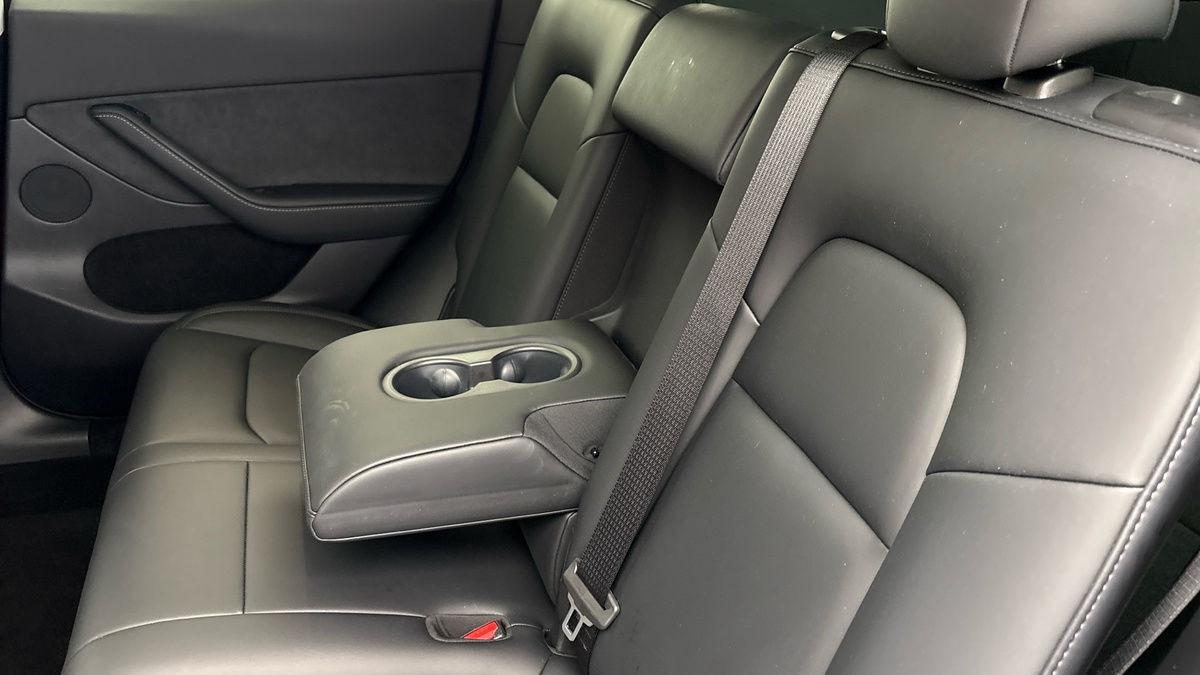 Tesla Model Y Image 9